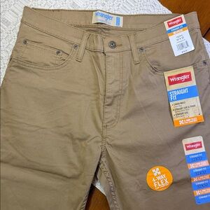 Men’s Wrangler Straight Fit Pants Size 32x32